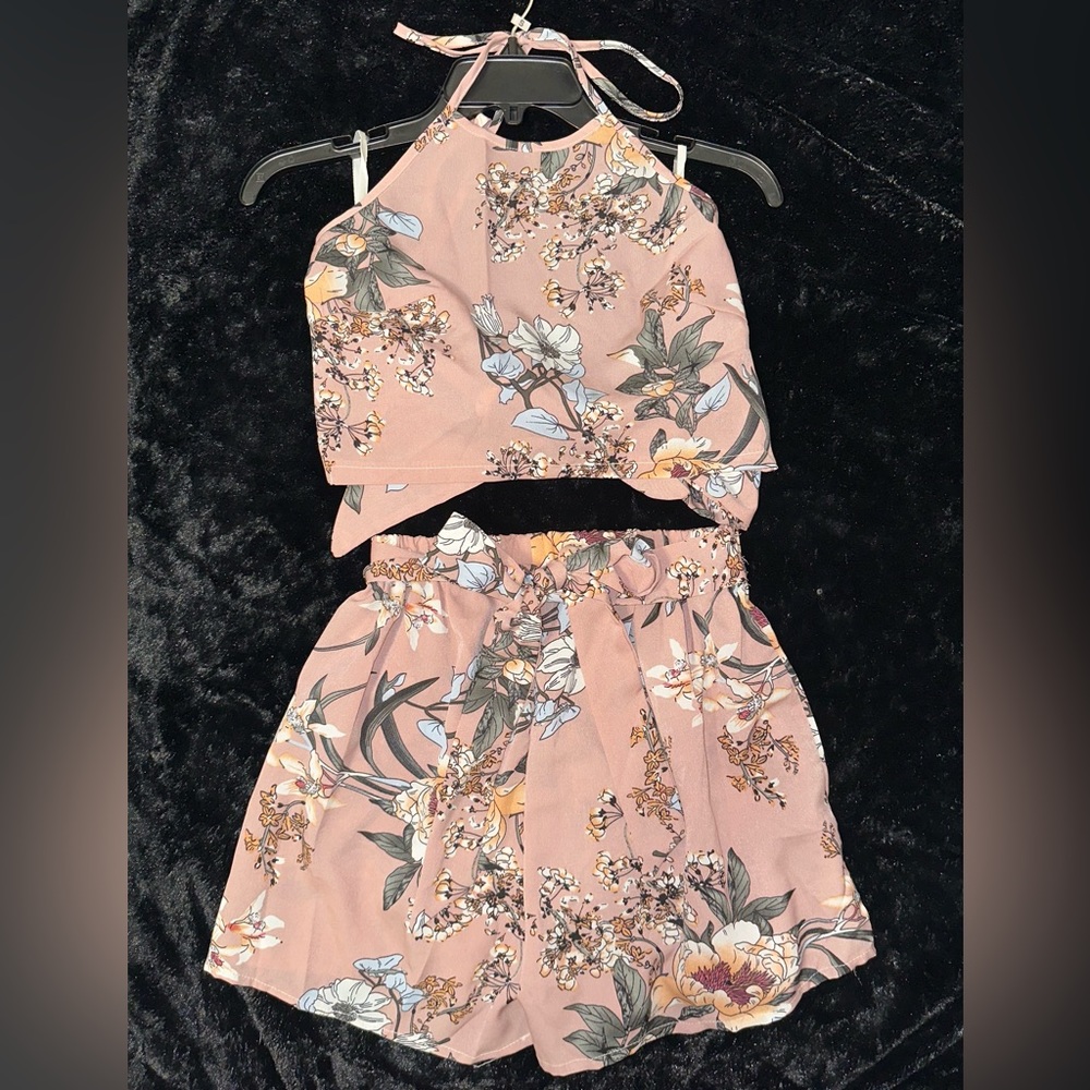 NWOT Two Piece Outfit